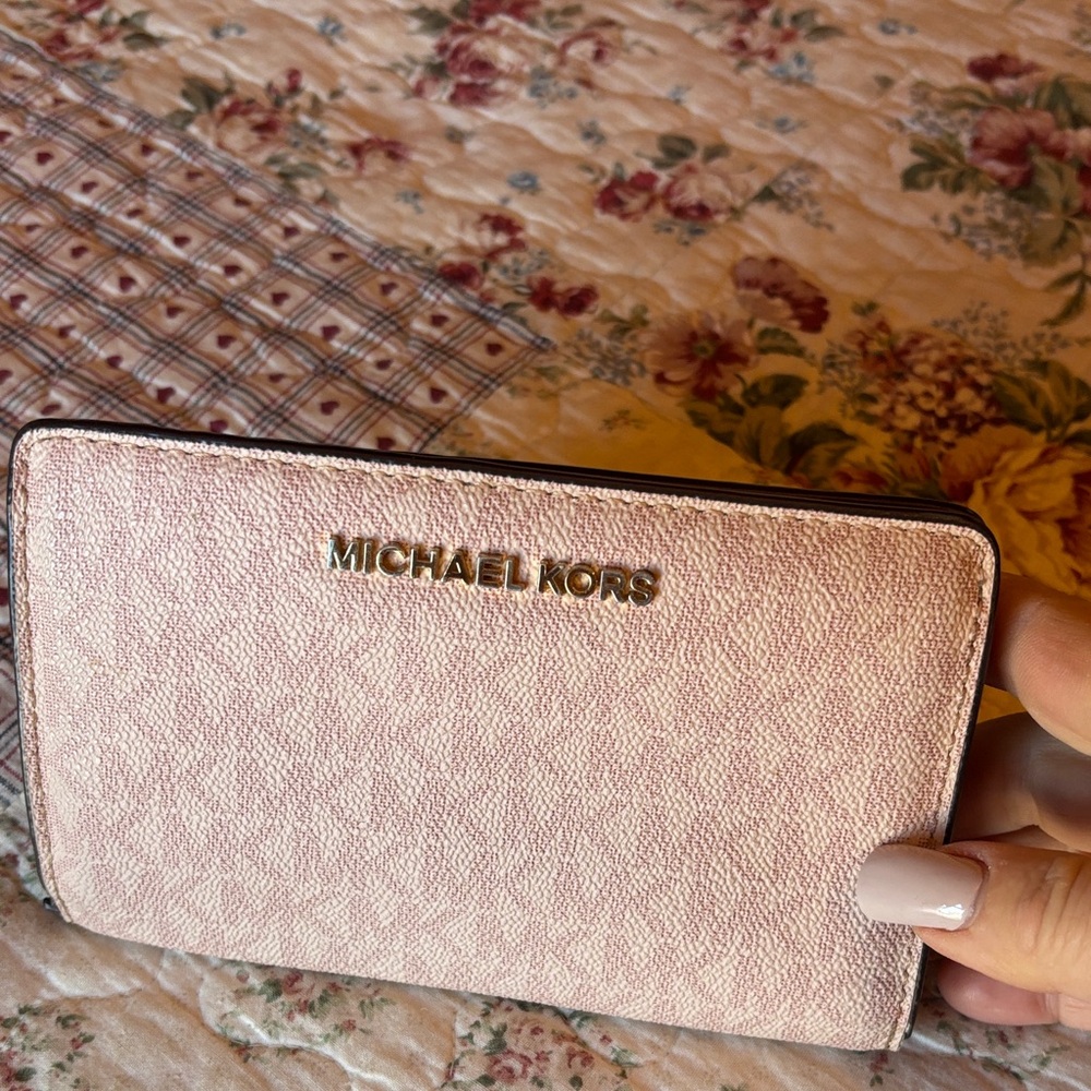 Michael Kors Blush Card Holder